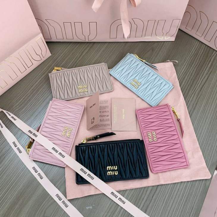 Picture of Miu Miu Wallets _SKUfw184986030fw